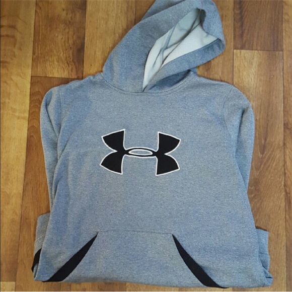 Under armor youth large hoodie.