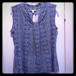 Brand new light weight knit blouse