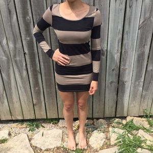 Size 36 (US 2) H&M wide striped body con dress