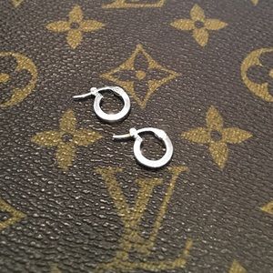 14Kt White Gold Mini Hoop Earrings