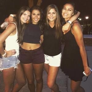 Meet your Posher, Julia