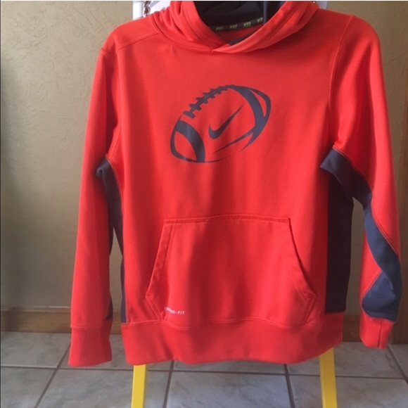 Nike boys large youth hoodie.