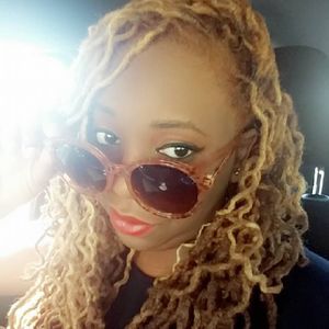 Meet your Posher, Melanie