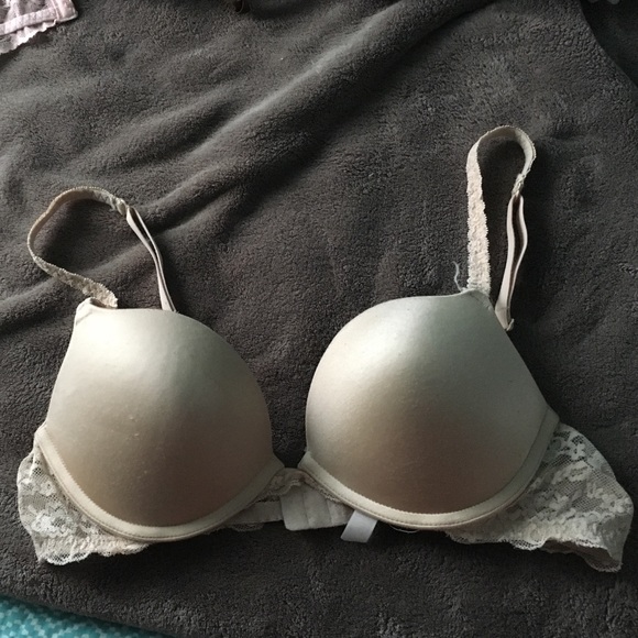 Size 36B bra.