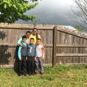 Meet your Posher, Crystal