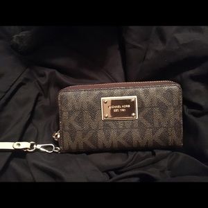 MK wristlet