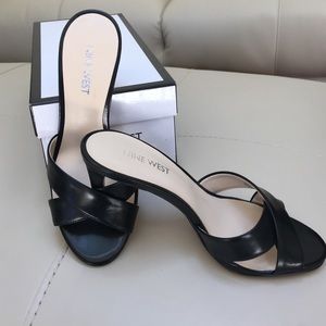 Nine West slides/sandals