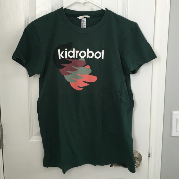 Kidrobot Tshirt