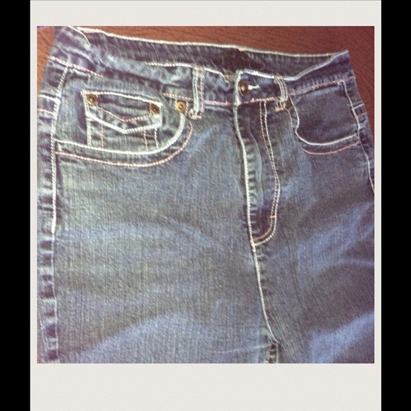 Revolt denim jeans 💯💯💯💯