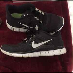 Nike free runs