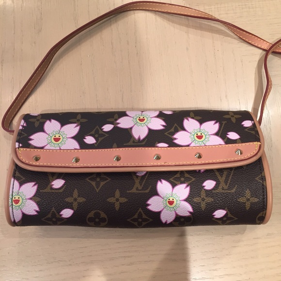 Louis Vuitton cross body bag