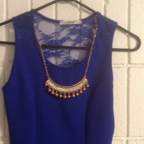 💙💙Blue Peplum Top💙✅IN BUNDLE✅ - Picture 2 of 3