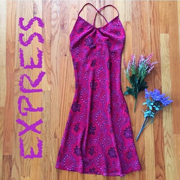 Express Dresses & Skirts - Bright and colorful sundress from Express