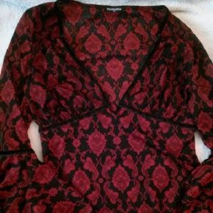 Eyeshadow size medium blouse, flare sleeves