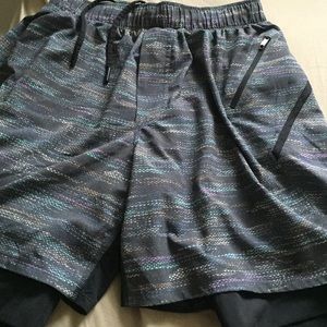 Lulu shorts Mens medium