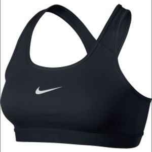 Black Nike PRO Sports Bra. NWT