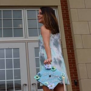 Meet your Posher, Lindsey