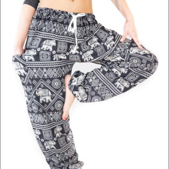 Black & white elephant flowy pants