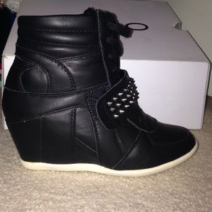 BRAND NEW!!!