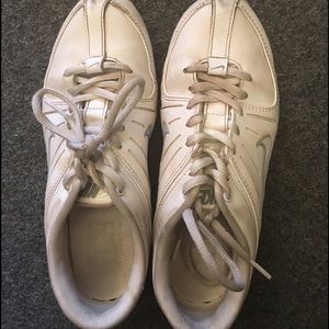 NIKE MIXDOWN CHEER SHOES!