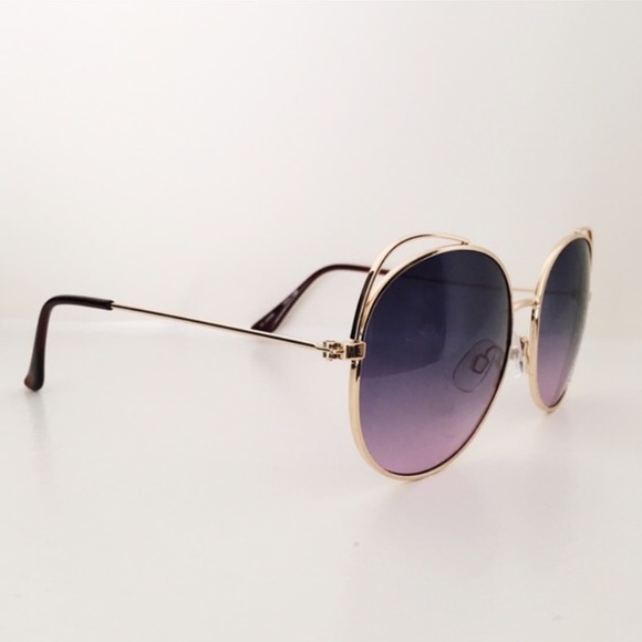 gold frame sunnies. - Picture 3 of 4