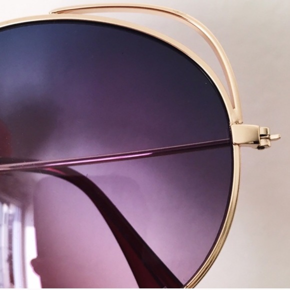 gold frame sunnies. - Picture 4 of 4