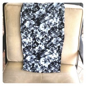 Long floral pencil skirt