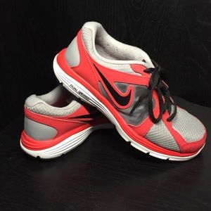 Nike Dual Fusion Running Shoes