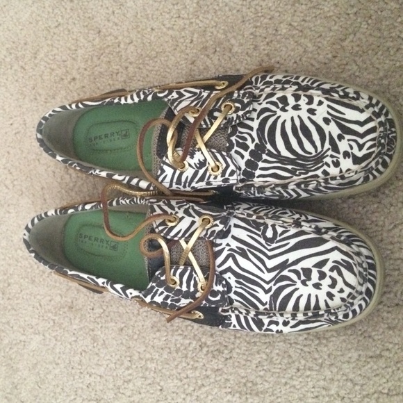 Classic Sperry Topsider boat shoe - Picture 1 of 4