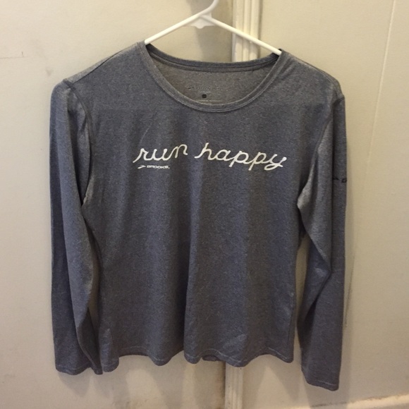 Brooks run happy long sleeved tech tee size M