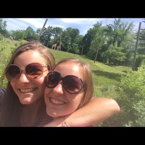 Meet your Posher, Maggie