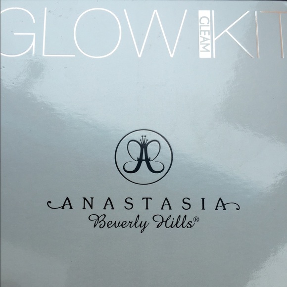 Anastasia Beverly Hills Other - Anastasia Beverly Hills Gleam Kit
