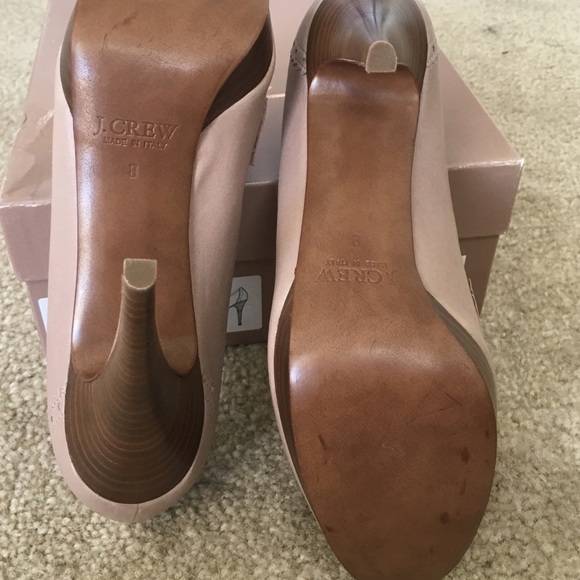 J Crew Biella taupe, high-heel loafers ๐ - Picture 2 of 4