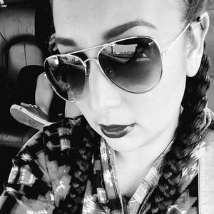 Meet your Posher, Nora