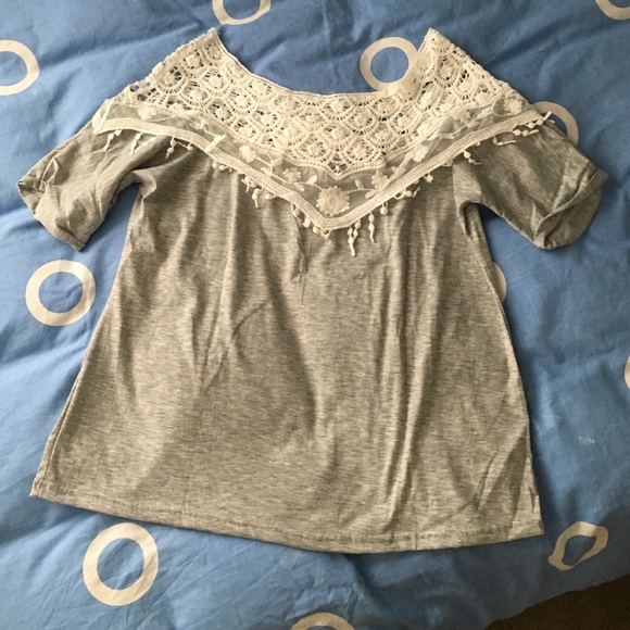 Grey shirt with white lace