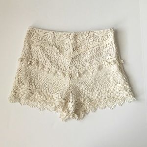 Cream lace shorts