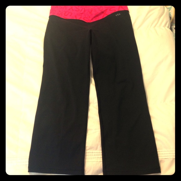 Victoria's Secret Sport Capris Size Small!