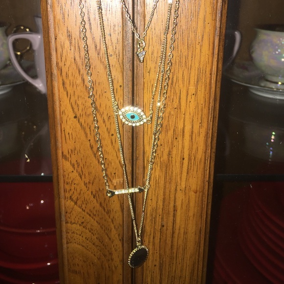 Multi layered necklace