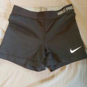 Black Nike Pro dri fit shorts