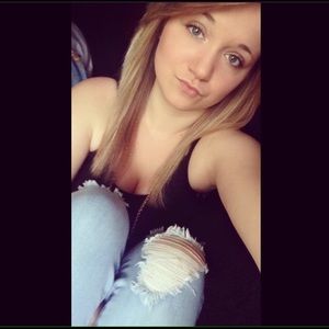 Meet your Posher, Leslie