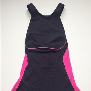 Lululemon workout top