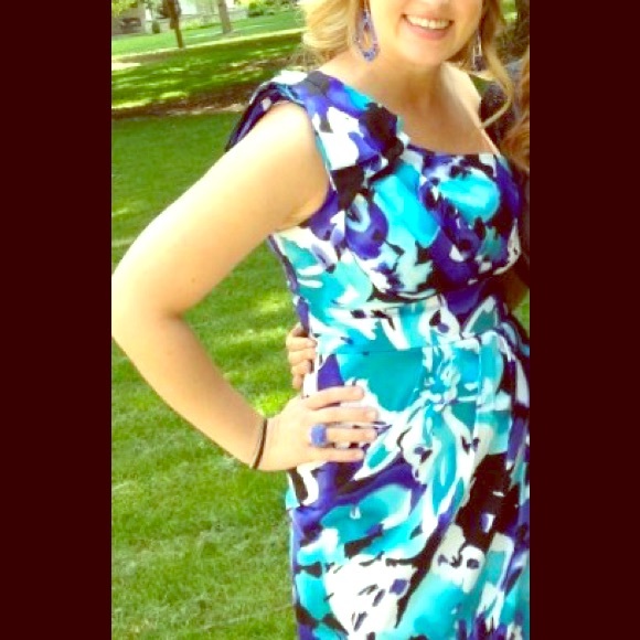 Donna Ricco blue floral dress