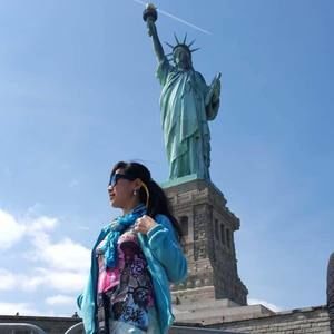 Meet your Posher, Angela