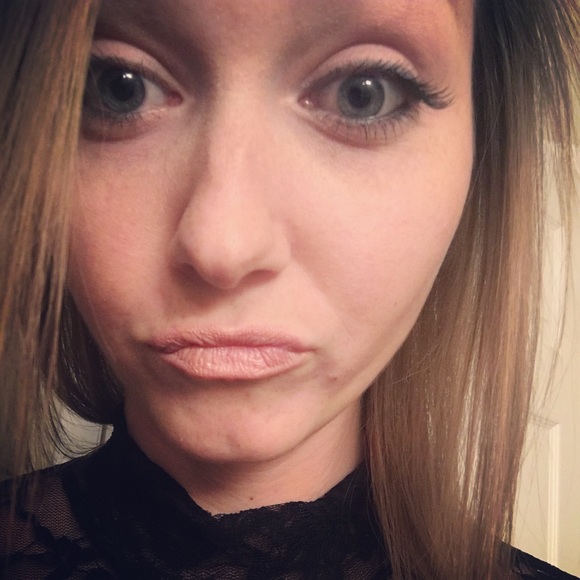 Meet Your Posher!πππ - Picture 3 of 4