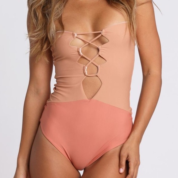 Acacia Bronx one piece