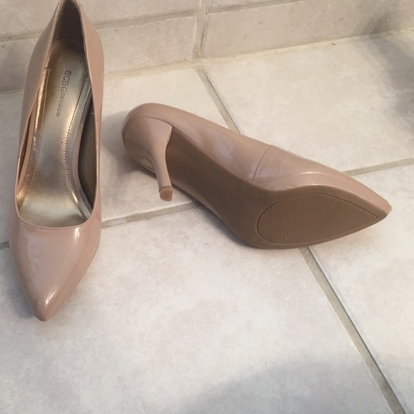 BCBG heels - Picture 2 of 2