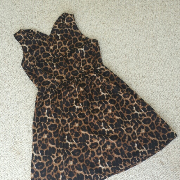 F21 Animal print cross back mini dress