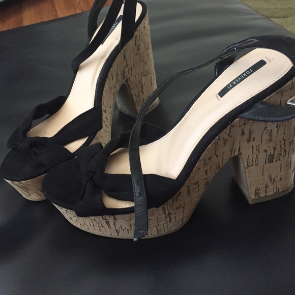 Sexy black heels. - Picture 2 of 2