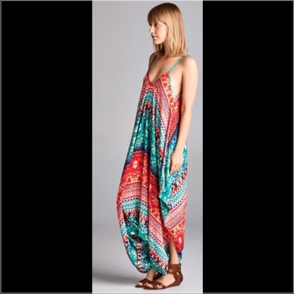 🛶Emerald Crepon Harem Jumpsuit - Picture 2 of 4