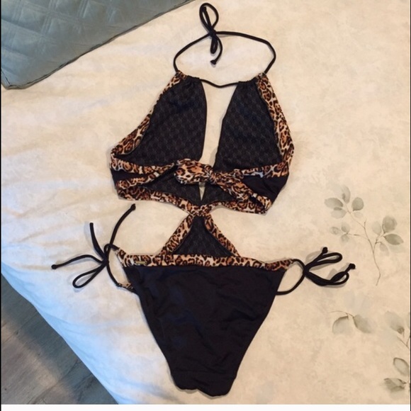 VS cutout one piece - Picture 4 of 4